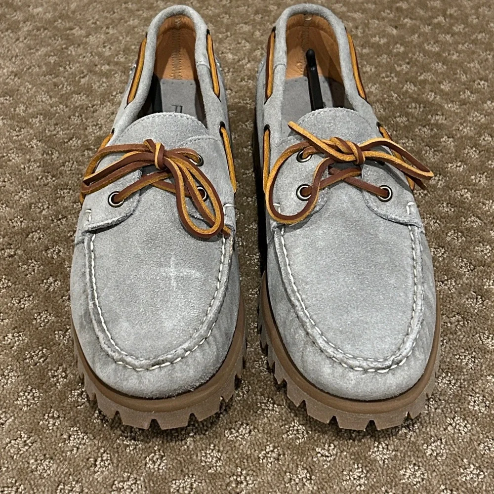 NWOT Froats Men’s Gray Nubuck Leather & Brown Lug Sole Boat Shoes Size 10.5